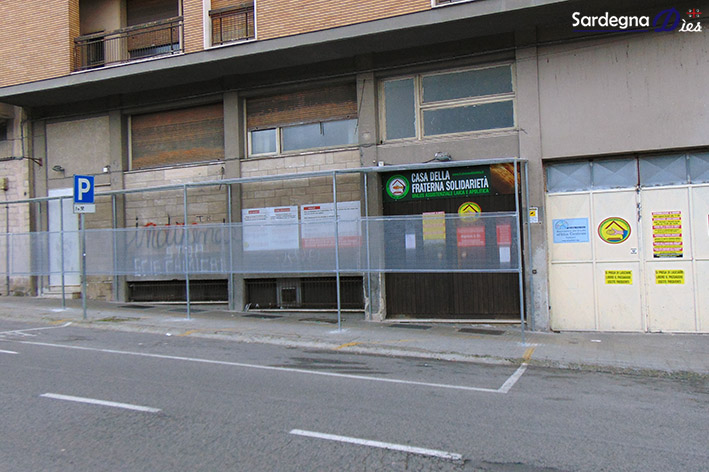 PensilinaIngressoCasaFraternaSolid