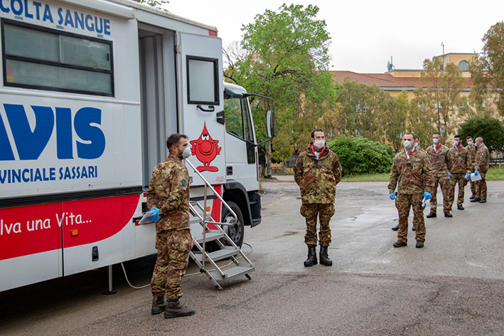 BrigataSassariDonazionesanguecasermaGonzaga2