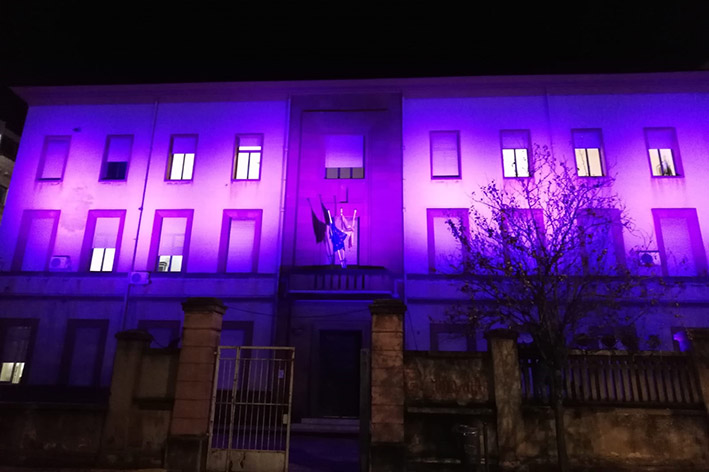 PalazzinaBompianicoloreviola